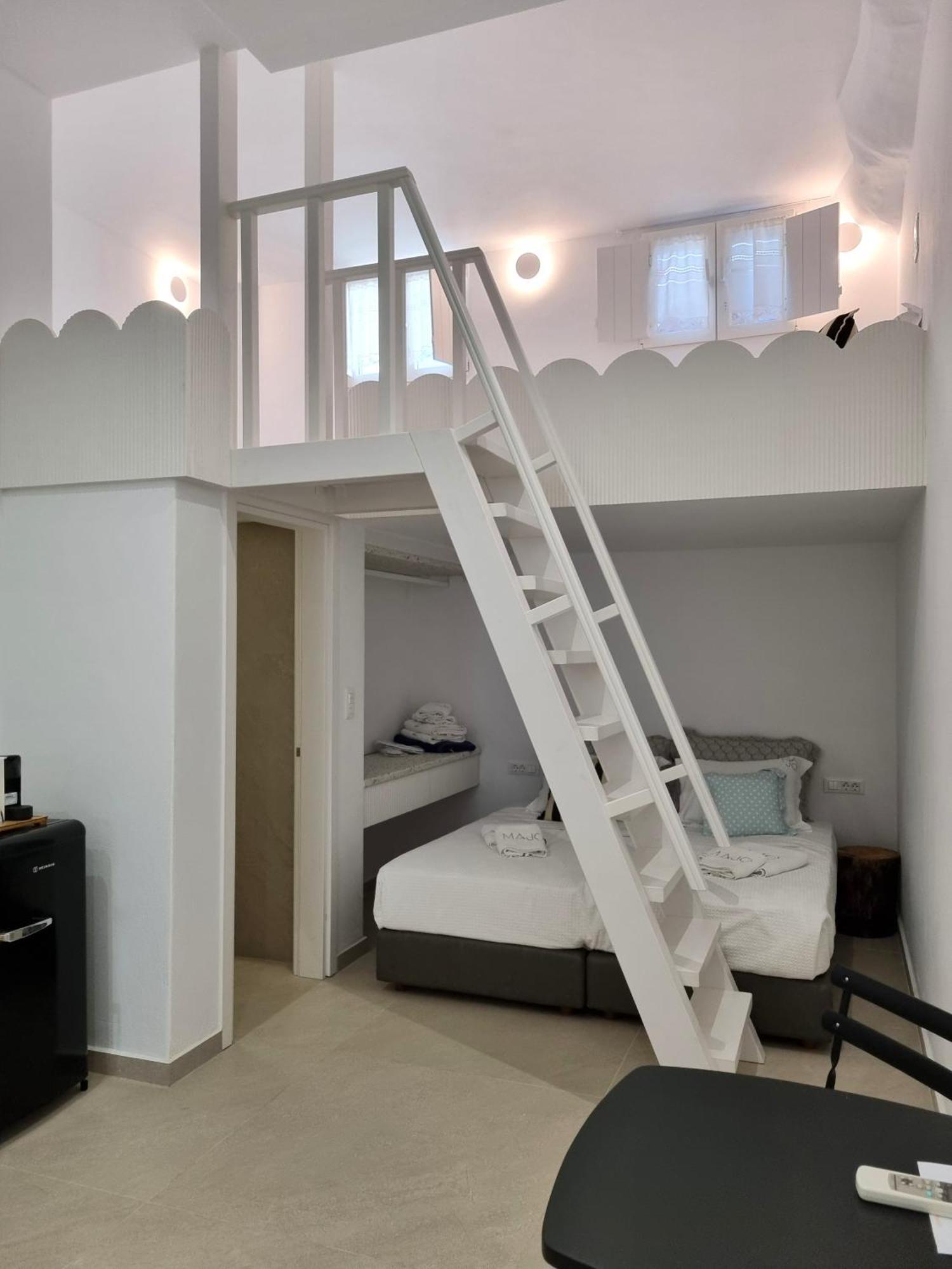 Apartahotel Majo Agia Anna (Naxos)