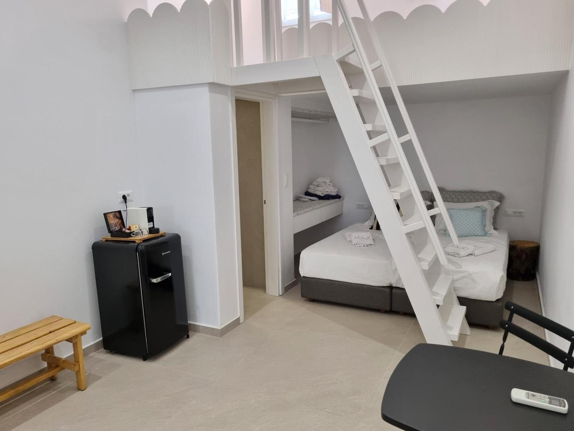 Majo Apartahotel *